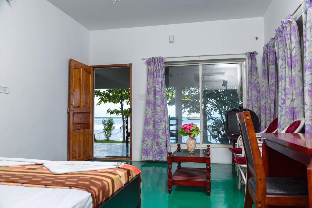 Orchid Lake View Homestay Alappuzha Esterno foto